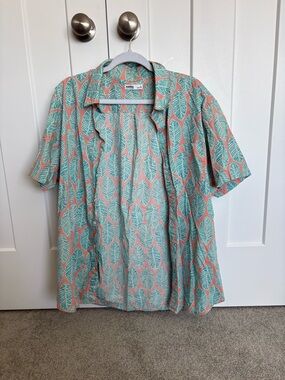 Sonoma Short-Sleeve Button-Down Shirt in Mint & Coral Leaf Print